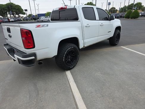 Used 2018 Chevrolet Colorado Z71 AWD/4WD image 6