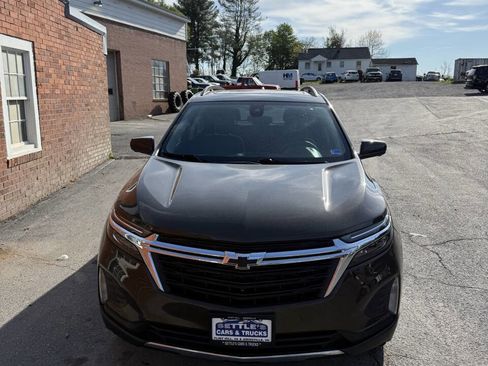 Used 2023 Chevrolet Equinox LT AWD/4WD image 2