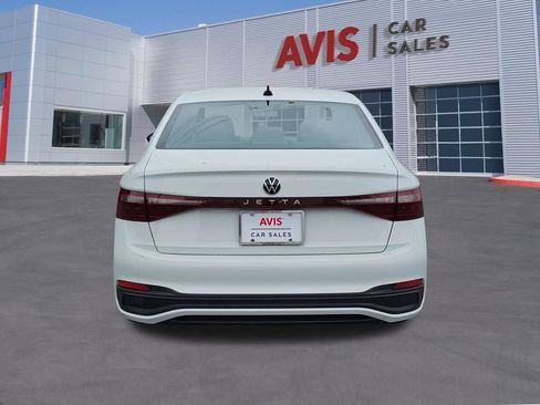 Used 2025 Volkswagen Jetta Sport FWD image 5
