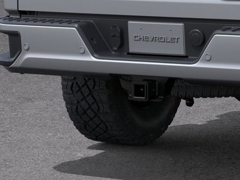 New 2026 Chevrolet Silverado 2500 ZR2 AWD/4WD image 14