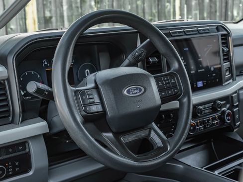 Used 2023 Ford F250 XLT w/ XLT Premium Package image 17