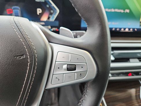 Certified 2024 BMW X7 xDrive40i image 21