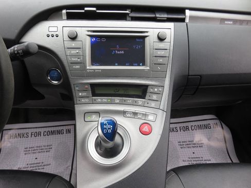 Used 2013 Toyota Prius Plug-In Hybrid image 16