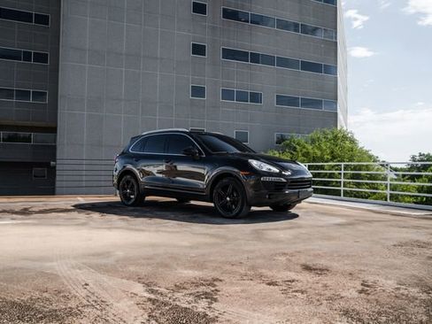 Used 2012 Porsche Cayenne image 52