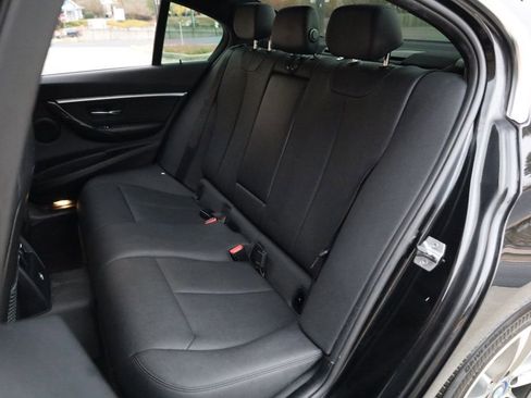 Used 2018 BMW 330e image 16