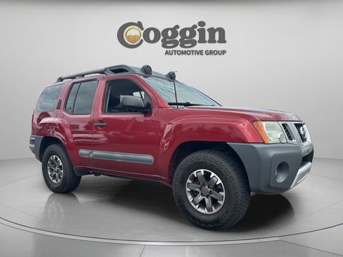 Used 2015 Nissan Xterra PRO-4X w/ Pro-4x Leather Package AWD/4WD image 7