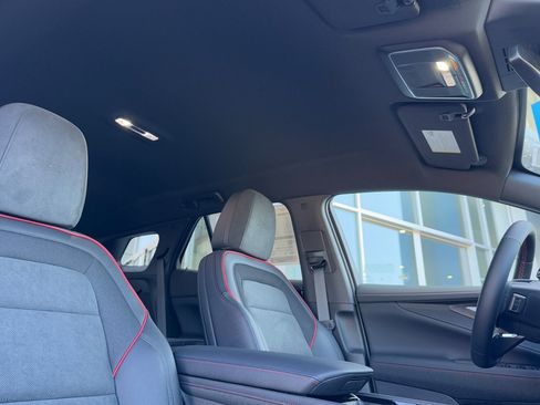 New 2025 Chevrolet Blazer EV RS image 17