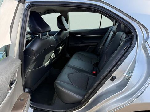 Used 2023 Toyota Camry XSE FWD image 5