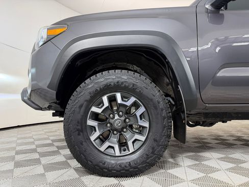 Used 2023 Toyota Tacoma TRD Off-Road w/ TRD Premium Off Road Package image 11