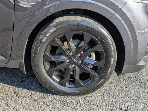 Used 2024 Kia Carnival SX Prestige image 12