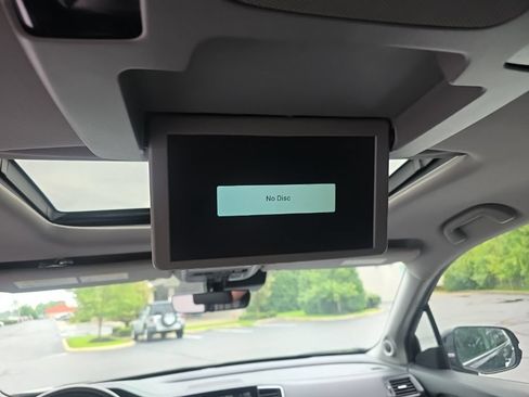 Used 2019 Honda Pilot Touring image 33