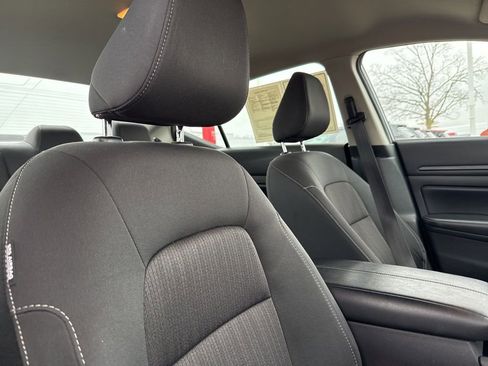 Used 2024 Nissan Altima 2.5 SV image 27