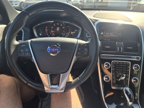 Used 2016 Volvo XC60 T6 w/ Proximity Package AWD/4WD image 25