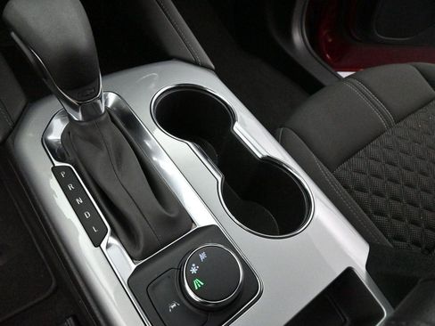Used 2022 Chevrolet Blazer LT FWD image 19