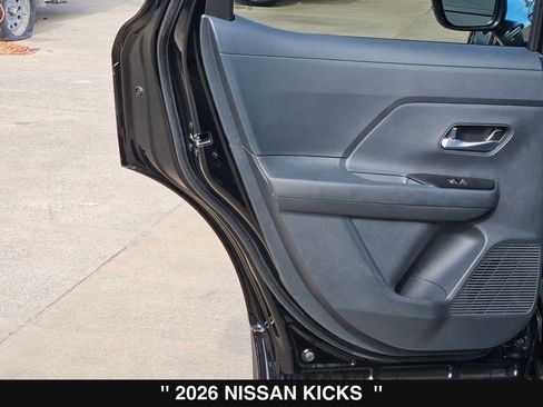 New 2026 Nissan Kicks SR FWD image 18