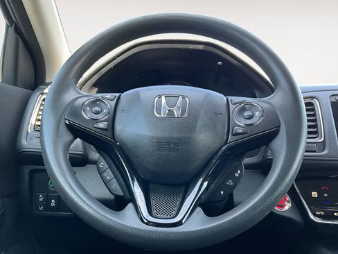 Used 2019 Honda HR-V EX image 14