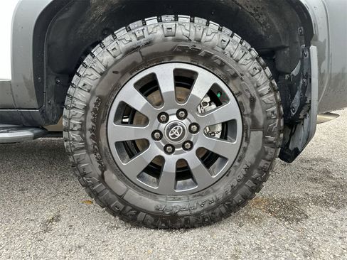 Used 2024 Toyota Land Cruiser image 8