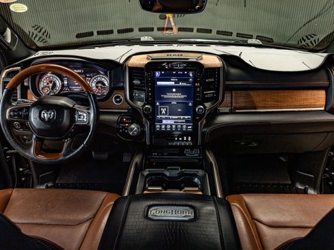 Used 2019 RAM 1500 Limited image 15