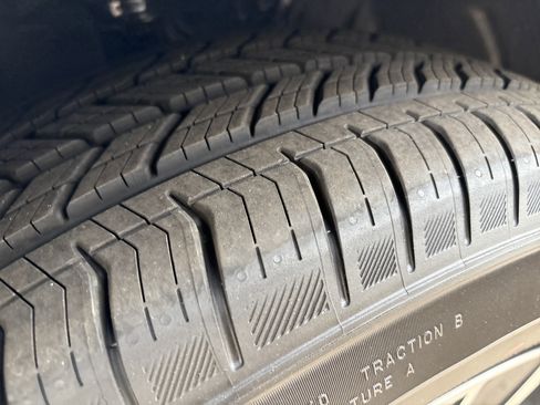 Used 2026 Lexus RX 350h w/ Convenience Package image 11