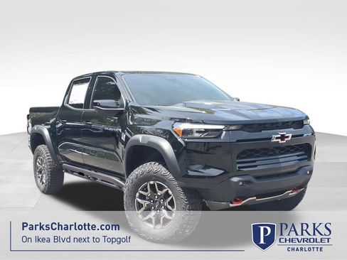 New 2026 Chevrolet Colorado ZR2 w/ Technology Package AWD/4WD image 1
