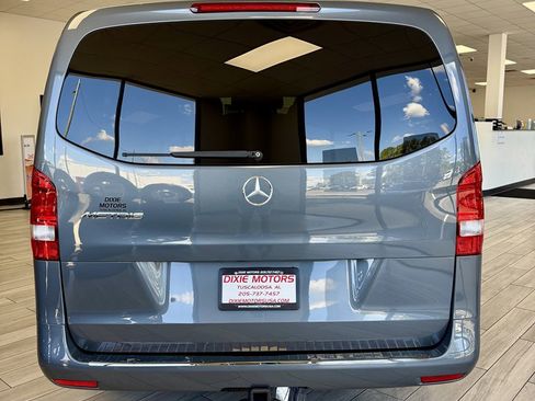 Used 2016 Mercedes-Benz Metris Passenger image 8