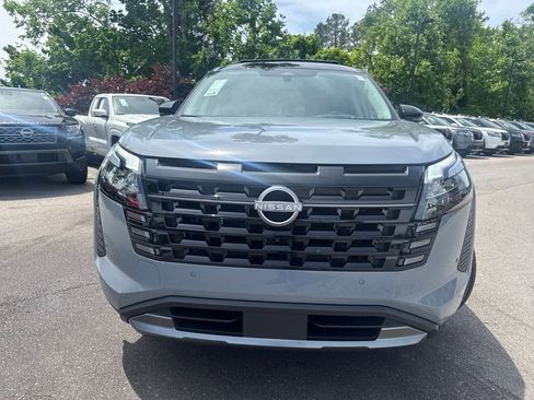 New 2026 Nissan Pathfinder Platinum AWD/4WD image 34