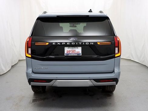 New 2025 Ford Expedition Platinum w/ Driver's Package image 6
