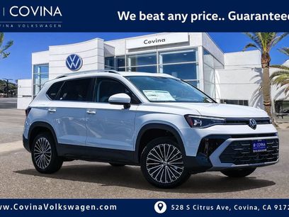 New 2025 Volkswagen Taos SE