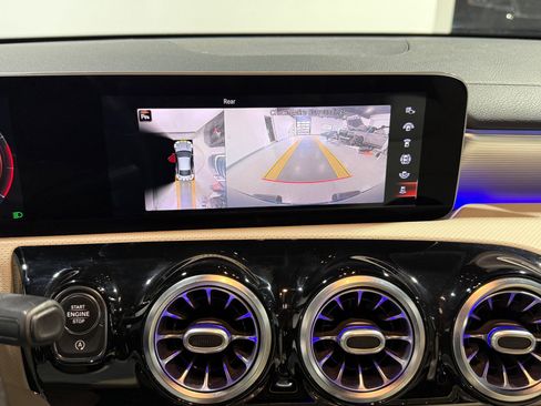 Used 2020 Mercedes-Benz CLA 250 image 30