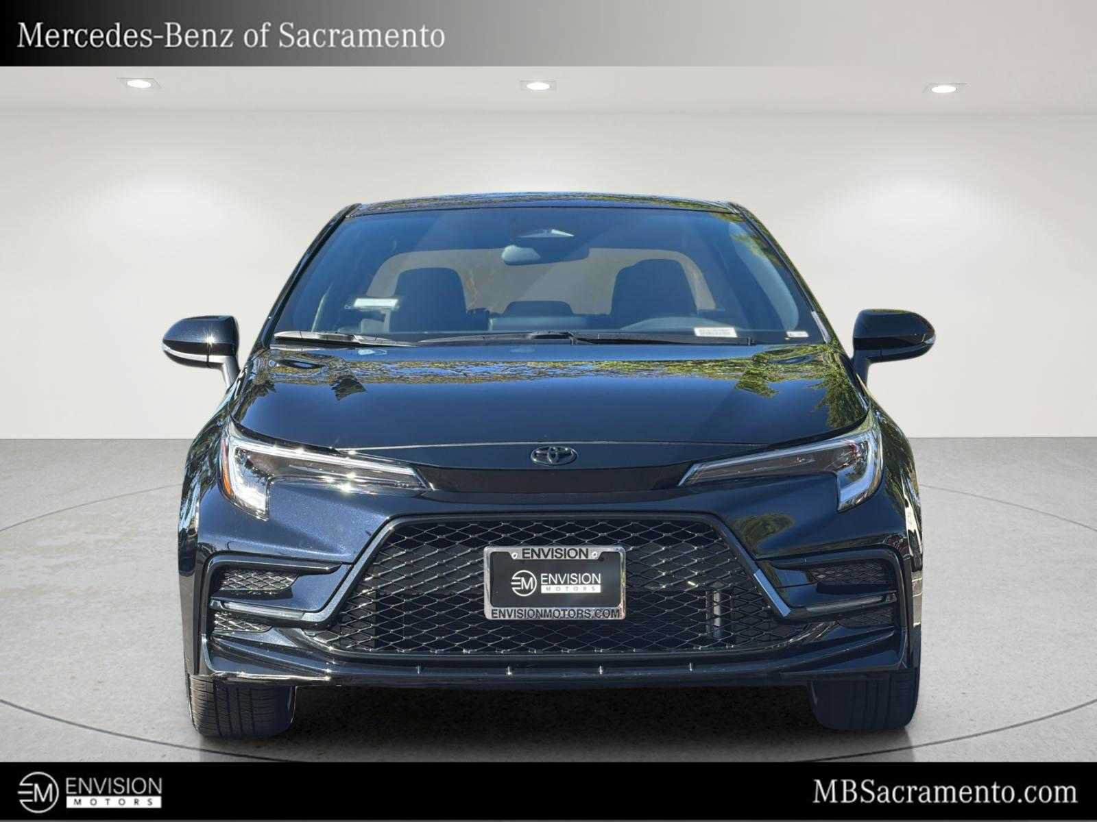 Used 2026 Toyota Corolla SE FWD image 8