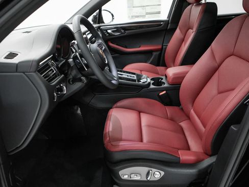 New 2026 Porsche Macan AWD/4WD image 22