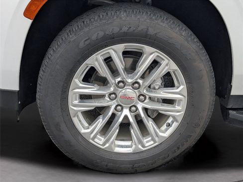 Used 2021 GMC Yukon SLT w/ SLT Luxury Plus Package image 28