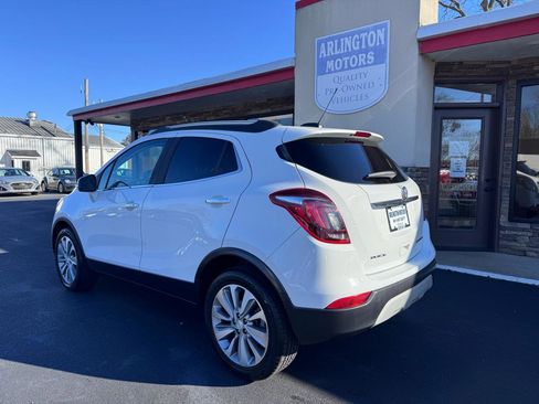 Used 2018 Buick Encore Preferred image 3