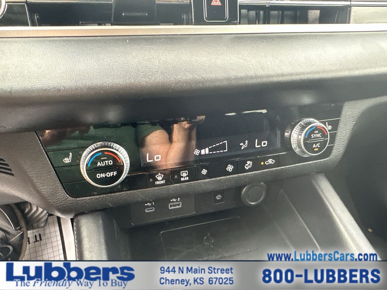 Used 2024 Mitsubishi Outlander SE FWD image 19