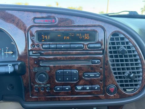 Used 2001 Saab 9-3 SE image 32