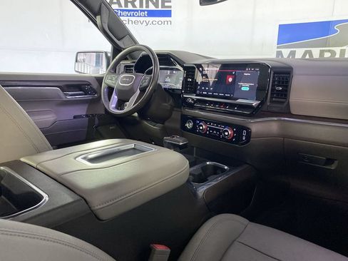 Used 2022 GMC Sierra 1500 SLT w/ SLT Convenience Package AWD/4WD image 26