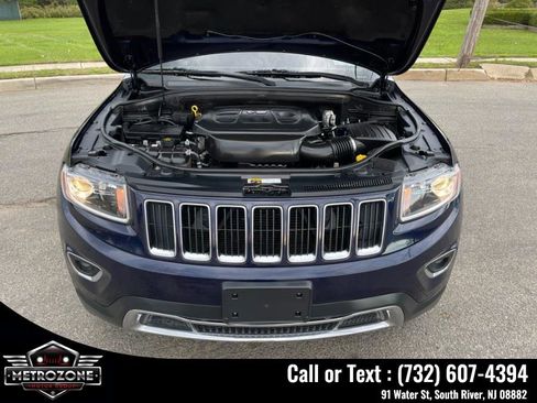 Used 2016 Jeep Grand Cherokee Limited AWD/4WD image 16