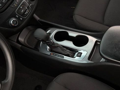 Used 2025 Chevrolet Malibu LS FWD image 15