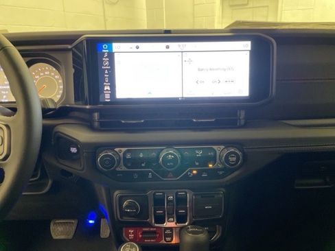 New 2026 Jeep Gladiator Rubicon image 12