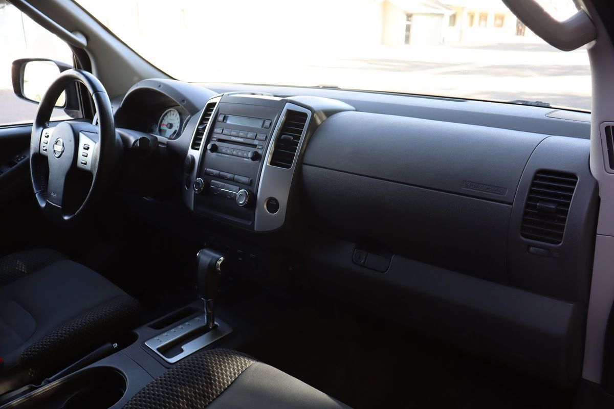 Used 2012 Nissan Xterra PRO-4X AWD/4WD image 17