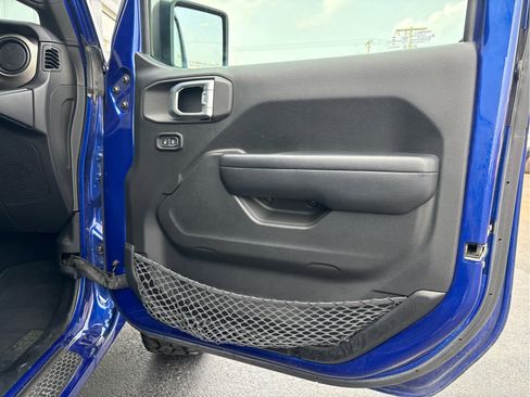 Used 2019 Jeep Wrangler Unlimited Sport S image 31