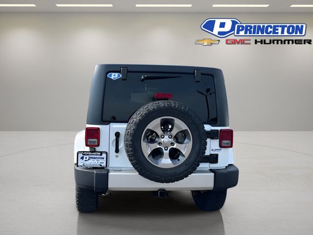 Used 2018 Jeep Wrangler Unlimited Sahara w/ Max Tow Package AWD/4WD image 6