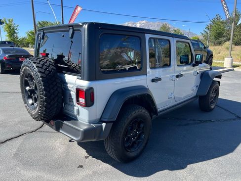 Used 2023 Jeep Wrangler Unlimited AWD/4WD image 8