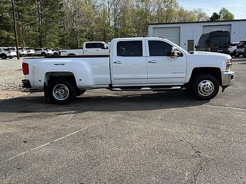 Used 2016 Chevrolet Silverado 3500 LTZ w/ Duramax Plus Package AWD/4WD image 8