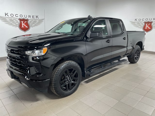 Used 2023 Chevrolet Silverado 1500 RST AWD/4WD image 3