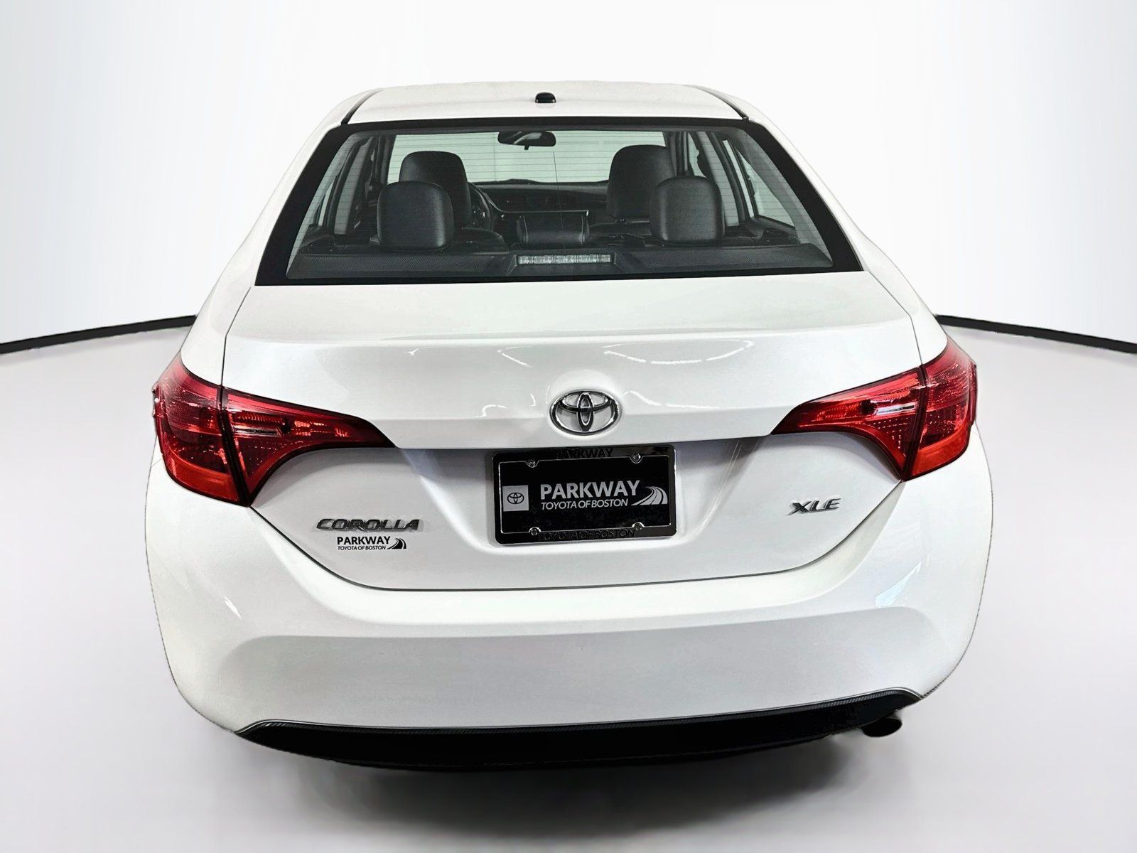 Used 2019 Toyota Corolla XLE w/ Carpet Mat Package (TMS) FWD image 6