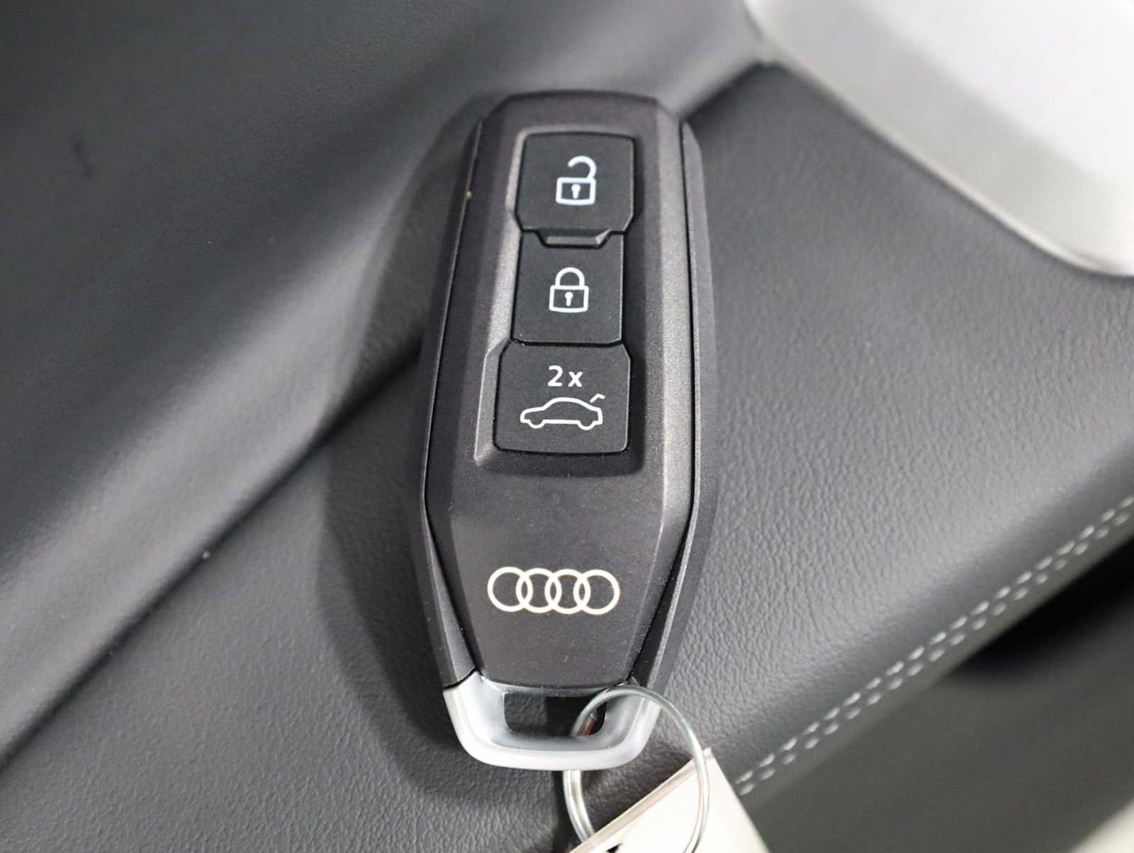 Certified 2025 Audi Q5 Premium w/ Premium Plus AWD/4WD image 41