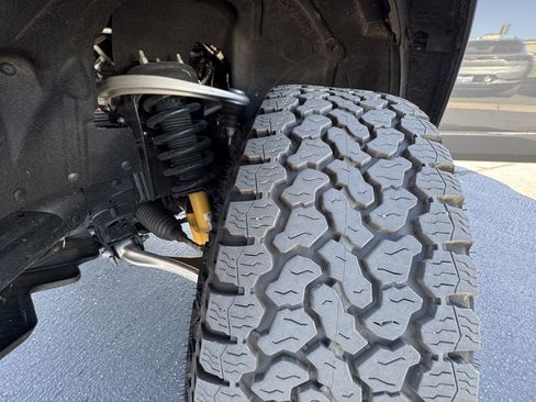 Used 2025 Ford Bronco Outer Banks w/ Sasquatch Package AWD/4WD image 13