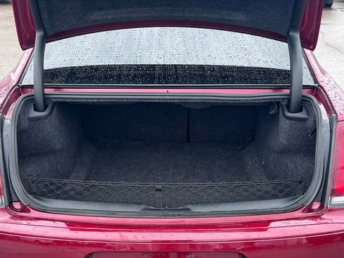 Used 2023 Chrysler 300 C RWD image 38