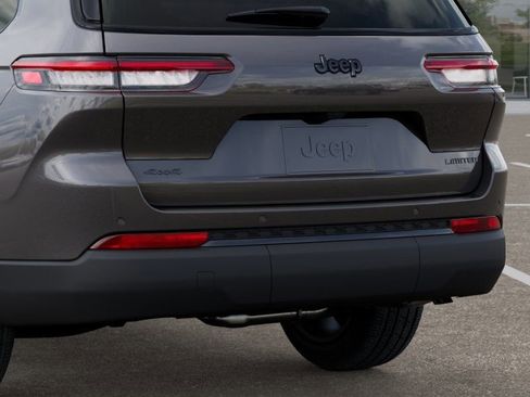 New 2025 Jeep Grand Cherokee L Limited w/ Black Appearance Package image 14